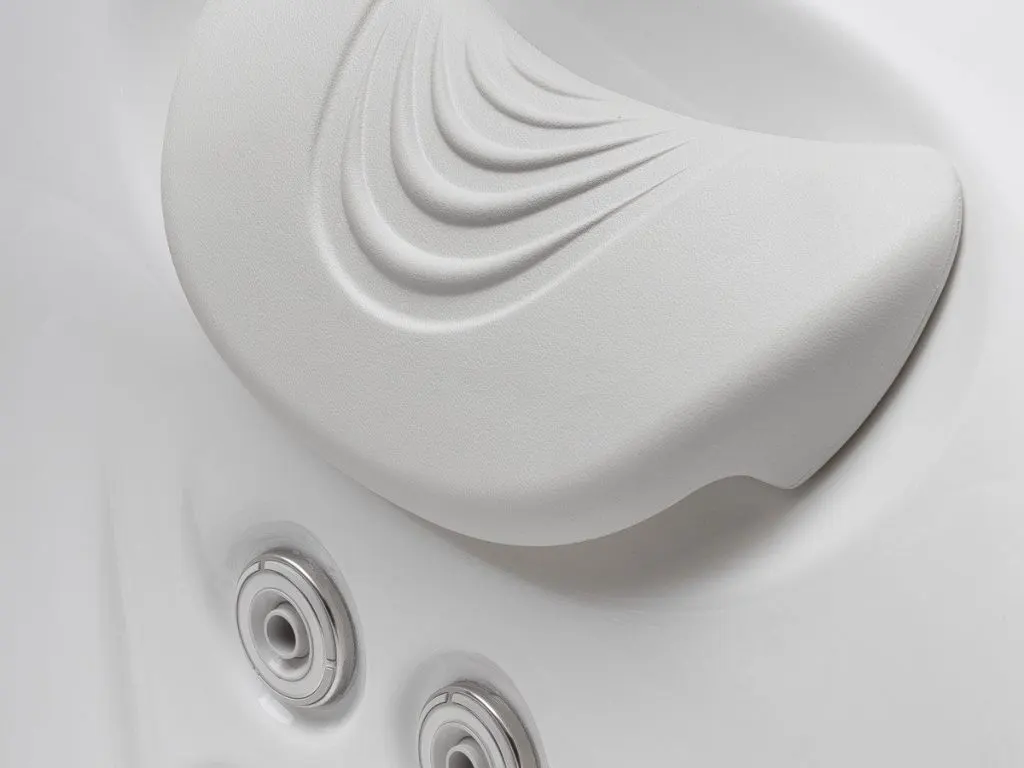 Caldera Spas Aventine hot tub gallery image 3