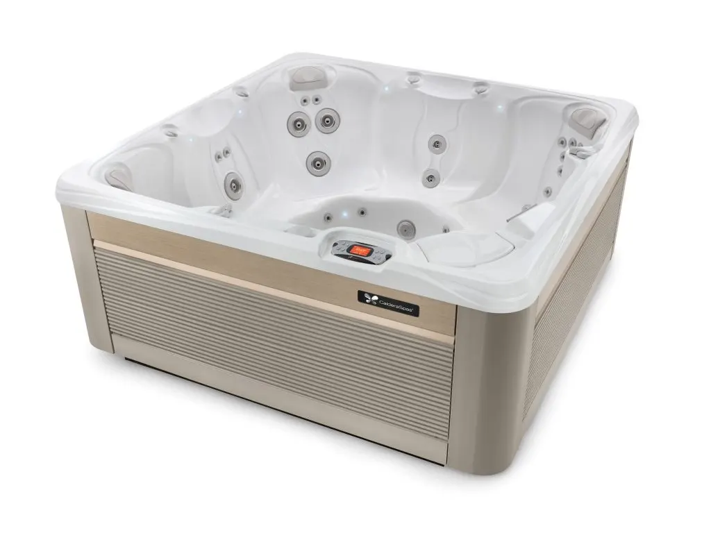Caldera Spas Reunion hot tub gallery image 2