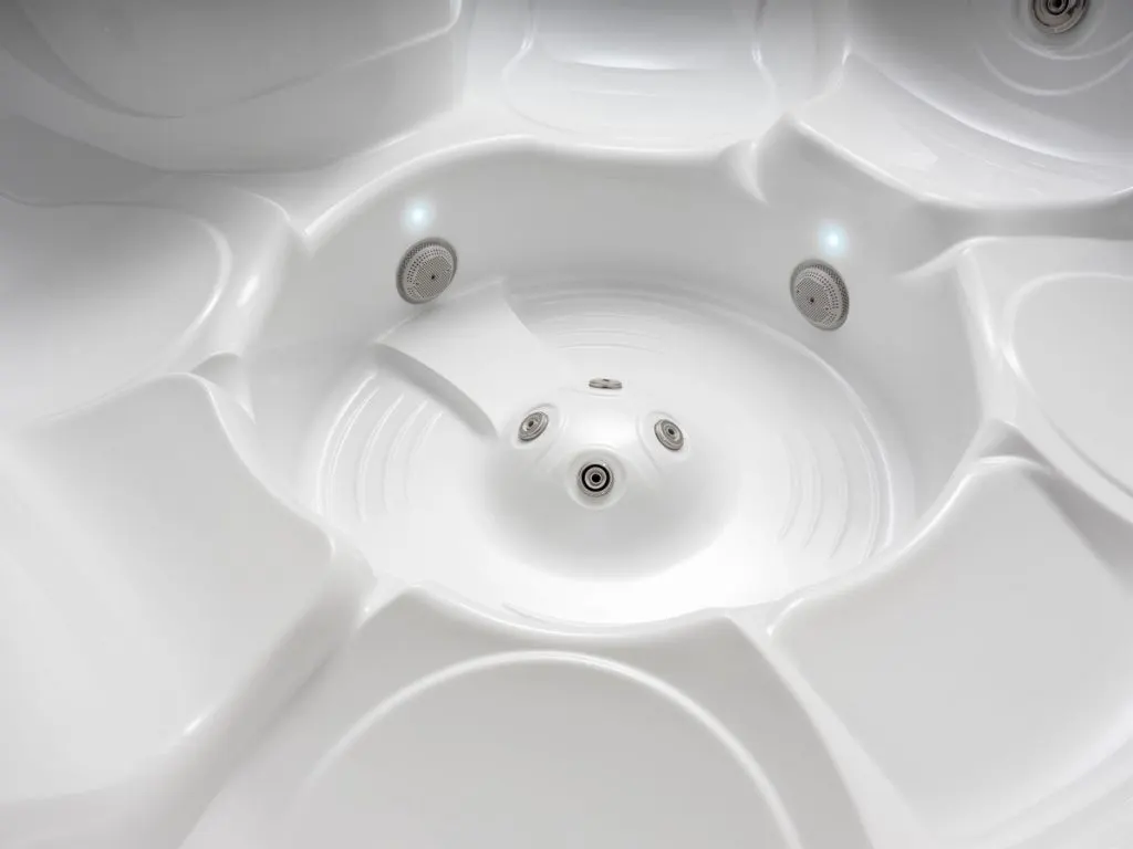 Caldera Spas Vanto hot tub gallery image 3