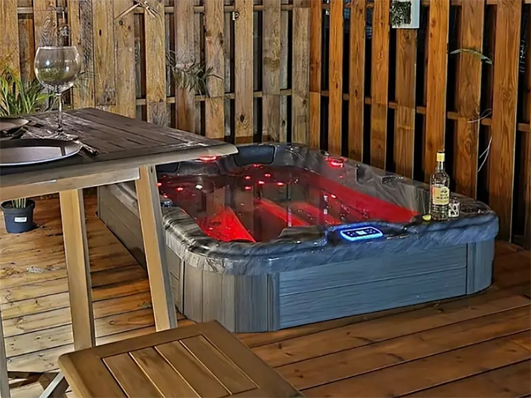 Be Well Canada Spa O354 hot tub gallery image 3