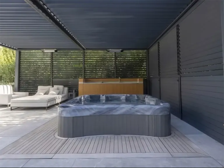 Be Well Canada Spa E585 hot tub gallery image 3