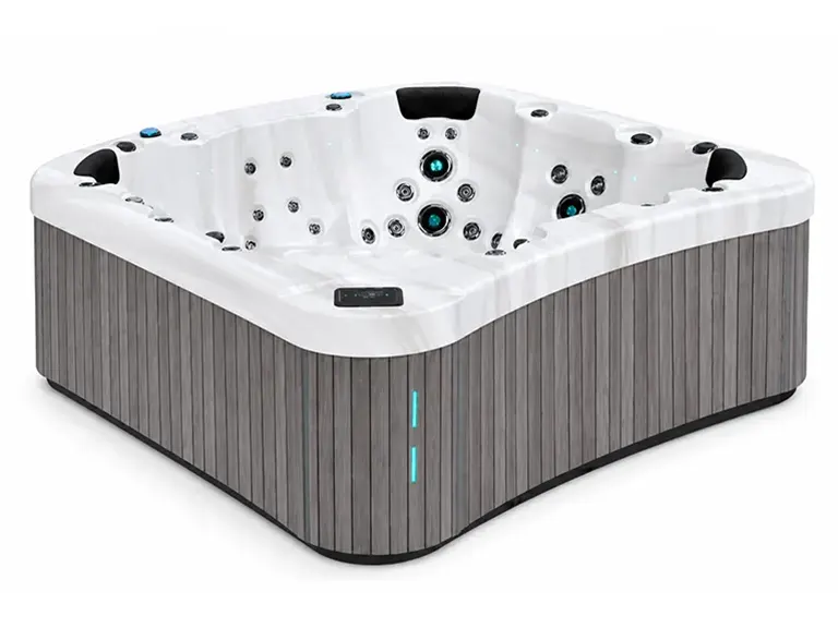 Be Well Canada Spa E770 hot tub gallery image 1