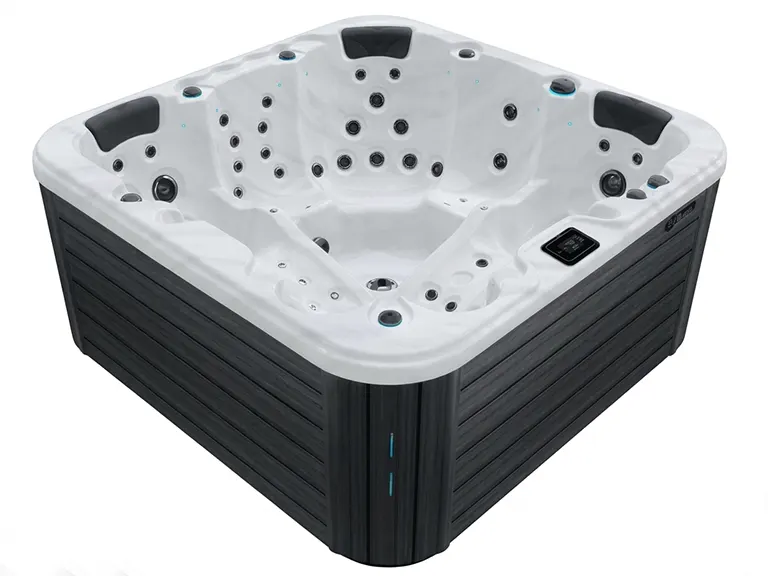Be Well Canada Spa O578C hot tub gallery image 1