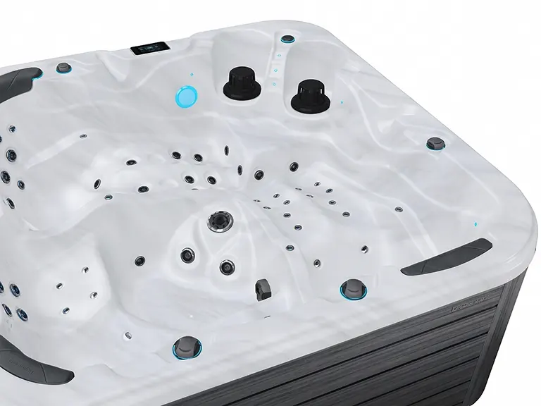 Be Well Canada Spa O578C hot tub gallery image 2