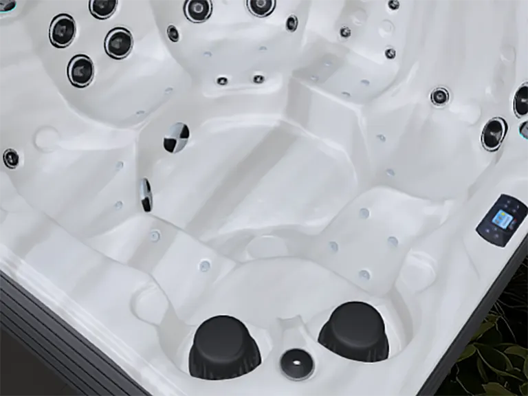 Be Well Canada Spa O747 hot tub gallery image 3