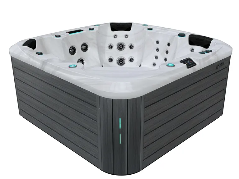 Be Well Canada Spa P682 hot tub gallery image 1