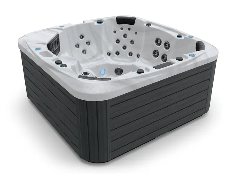 Be Well Canada Spa P783 hot tub gallery image 1