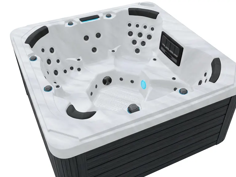 Be Well Canada Spa U927 hot tub gallery image 2
