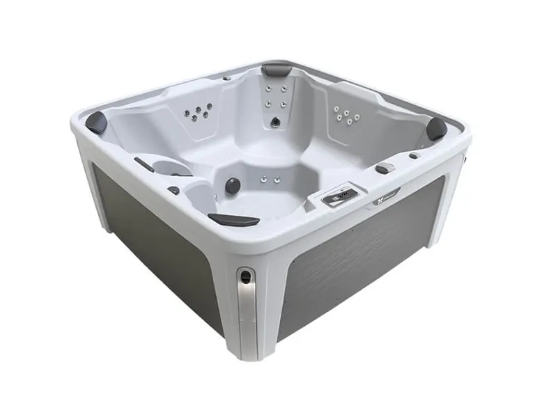 Caldera Spas Bloom hot tub gallery image 1