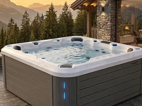 Maple Spas M750