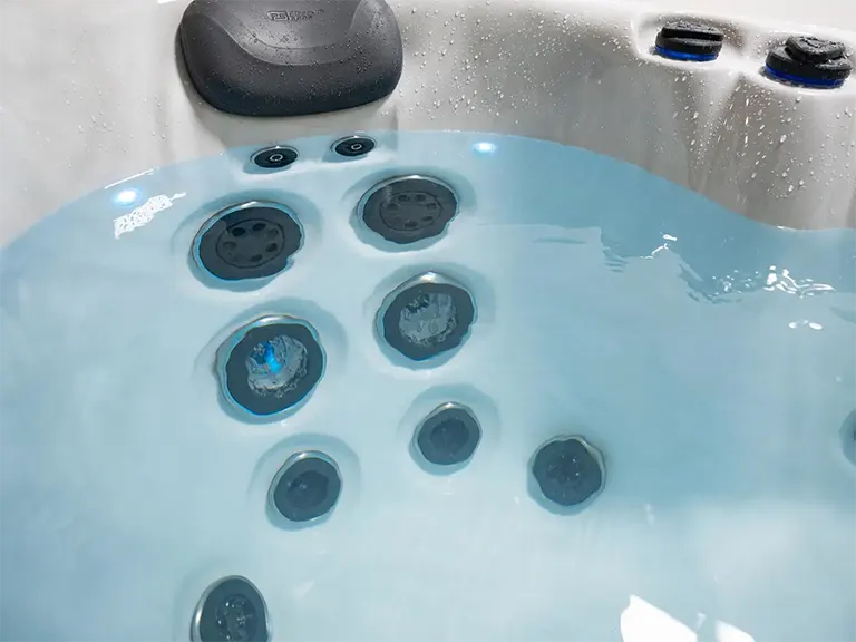 Platinum Spas Oslo hot tub gallery image 3