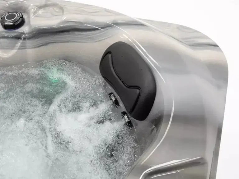 Platinum Spas Refresh hot tub gallery image 3