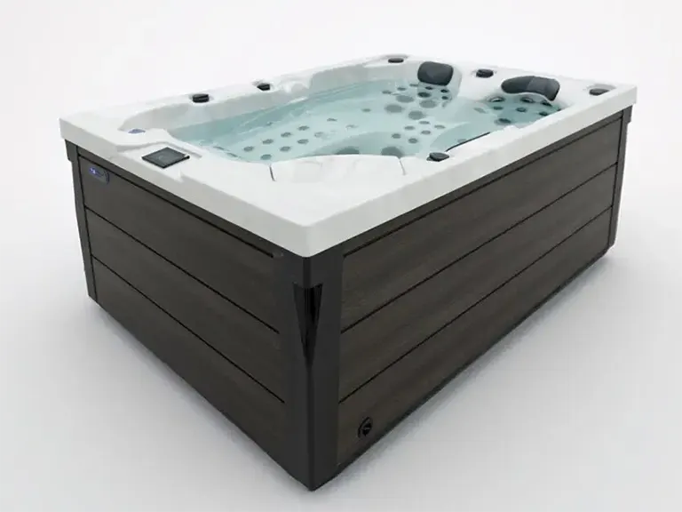 Platinum Spas Topaz hot tub gallery image 1