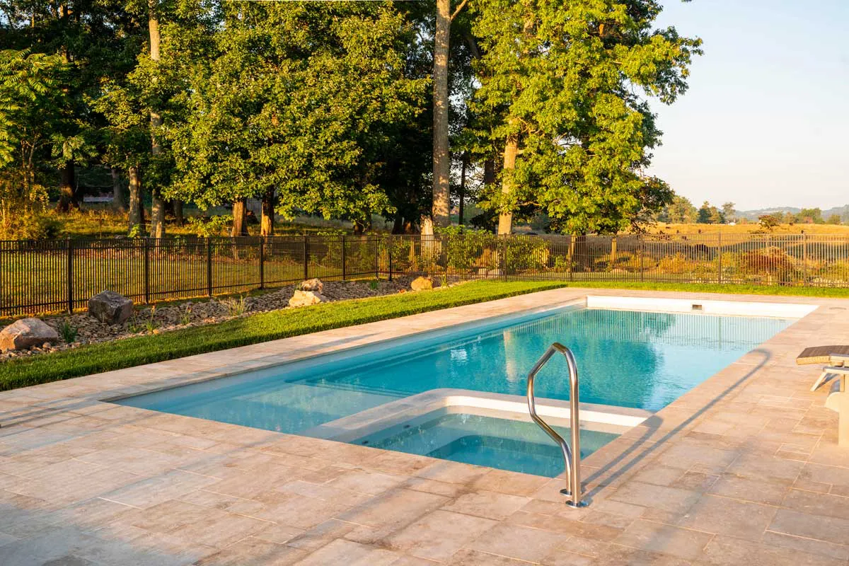 Latham Astoria 12 fiberglass pool, photo 3