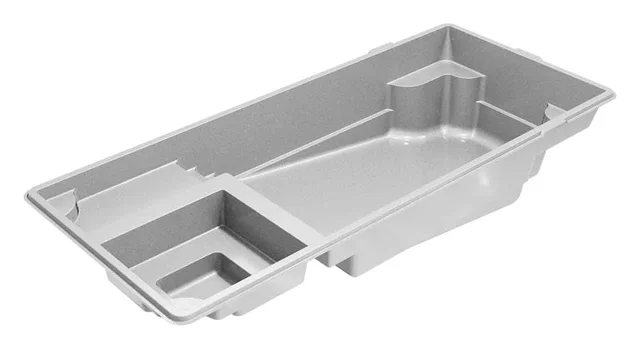 Latham Astoria 12 shell design