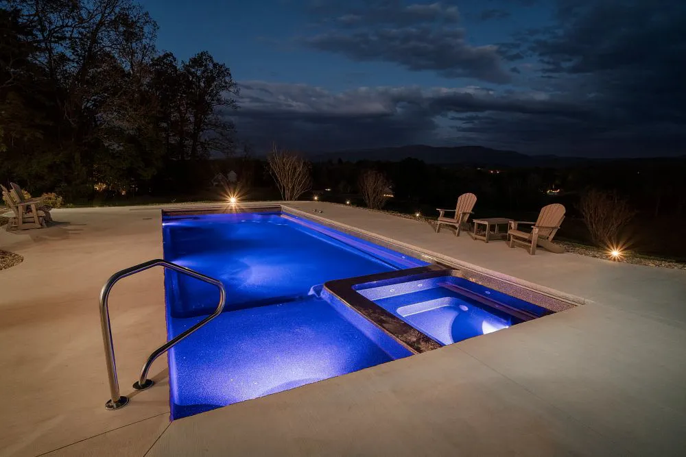 Latham Astoria 14 fiberglass pool, photo 3