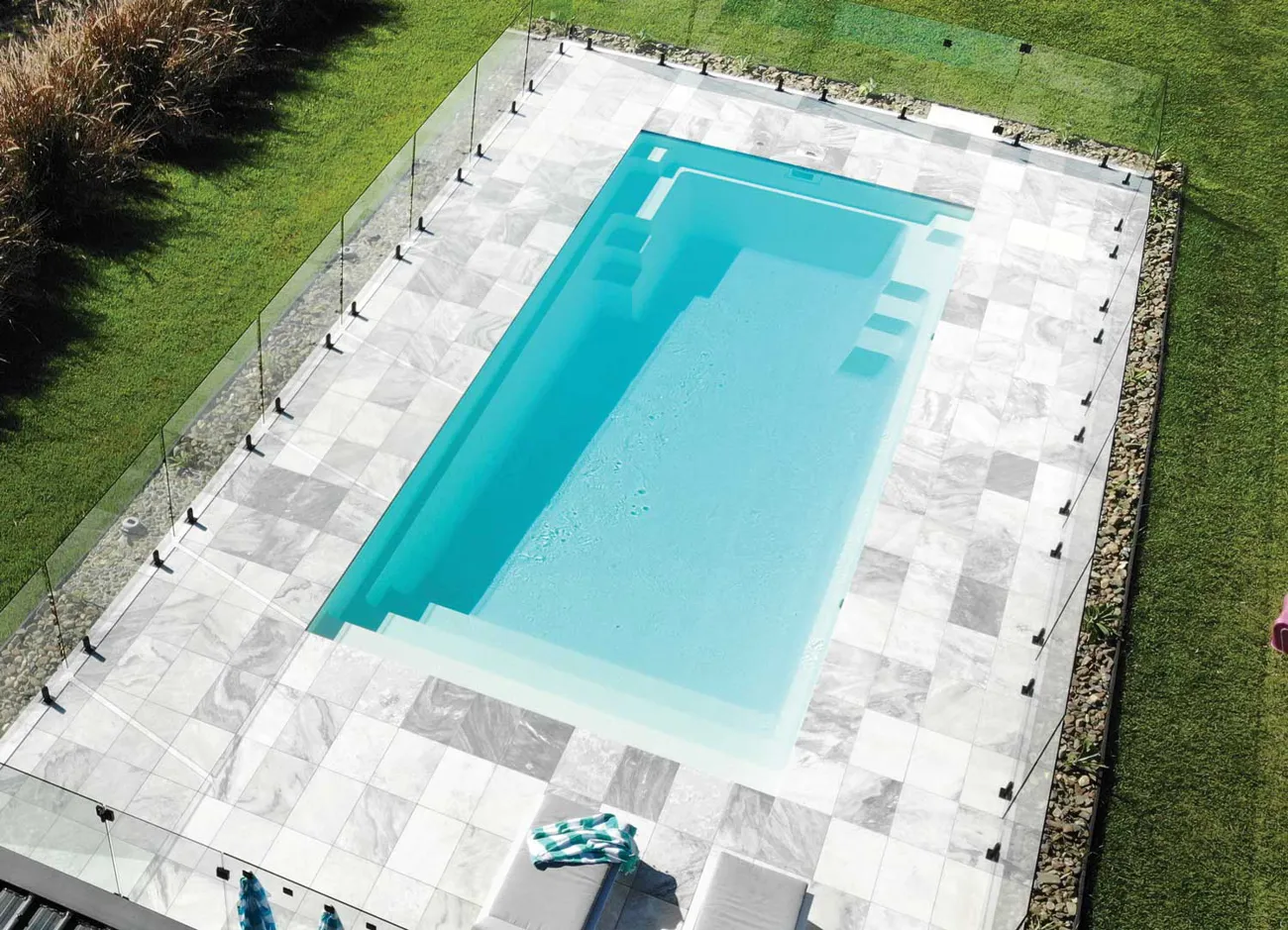 Latham Athens 13.23 fiberglass pool, photo 2
