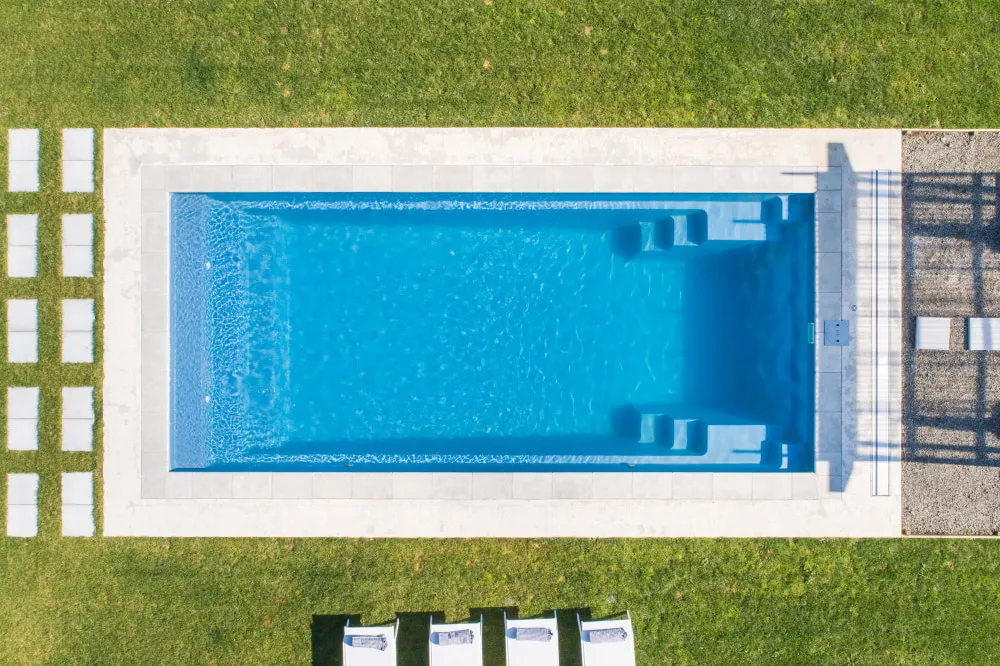 Latham Athens 13.23 fiberglass pool, photo 3