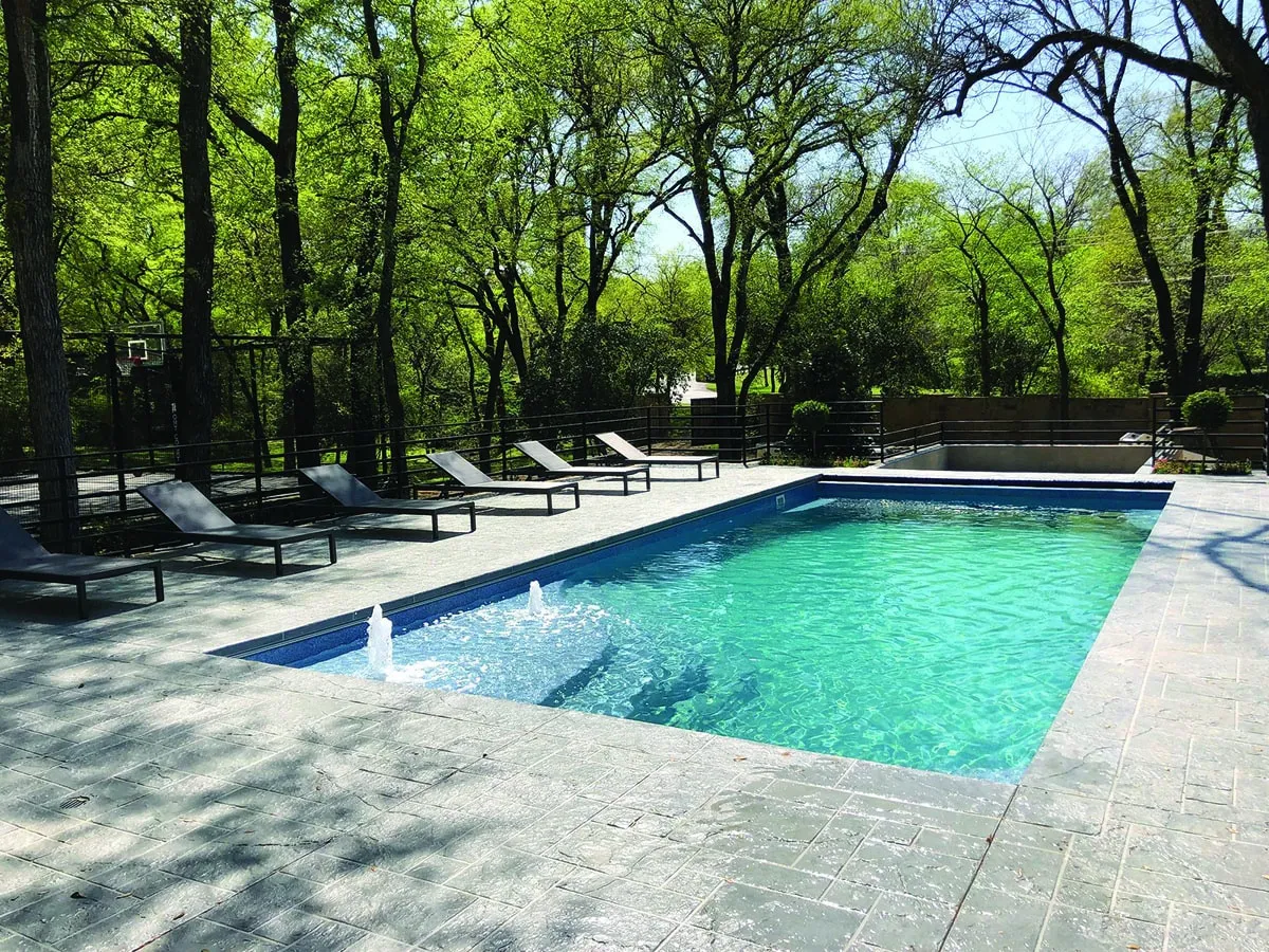 Latham Olympia 16 fiberglass pool, photo 2